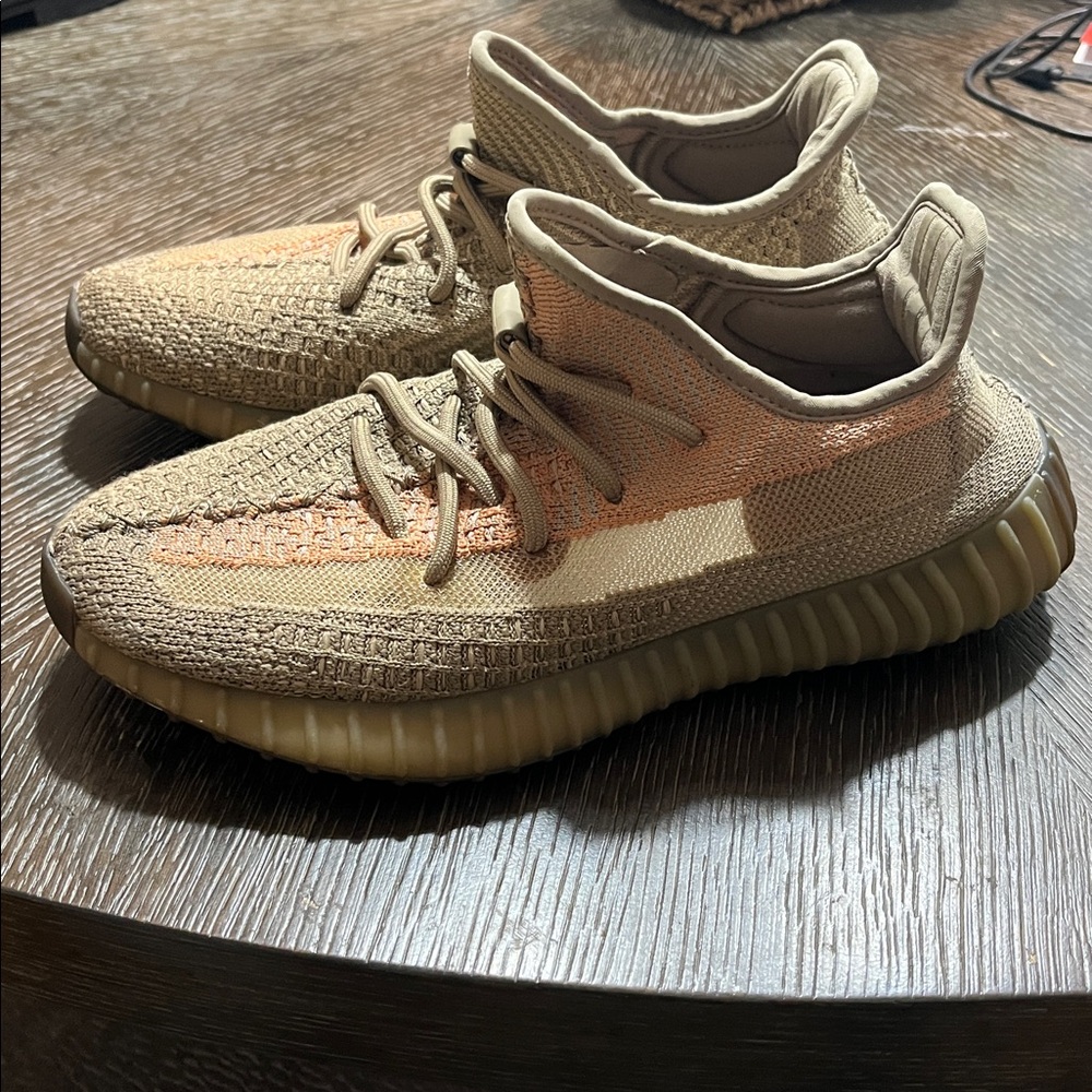 Adidas Yeezy Boost 350 V2 sneakers